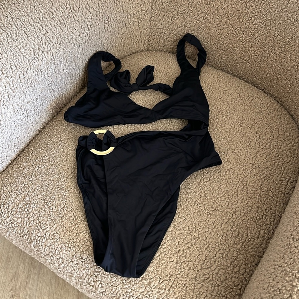 Monday swimwear one piece